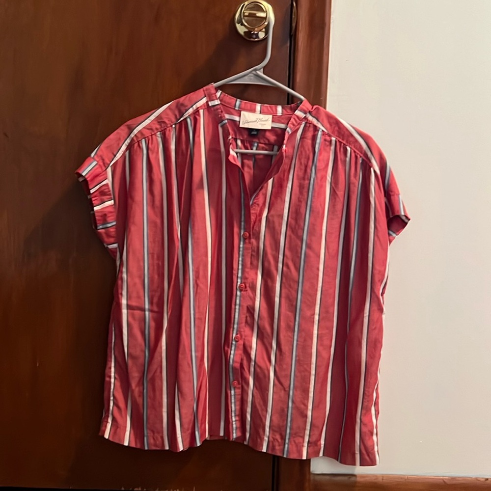 Boxy Short Sleeve Shirt * Universal Thread * Size Small